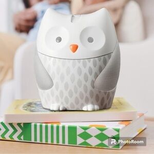 Skip Hop Moonlight and Melodies dimmable Nighlight Soother - Owl projection